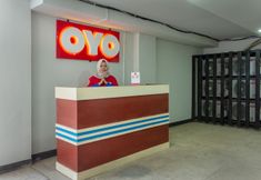 大堂 6 OYO 737 Kamar Keluarga Mahkota 8 Near Rs Bhayangkara