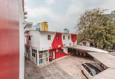 Exterior 2 Super OYO 866 Idola Residence