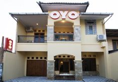 外觀 2 OYO 931 Dara Dewi Homestay
