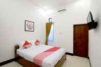 Bedroom OYO 931 Dara Dewi Homestay