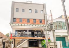 Exterior 3 Doorman Residence