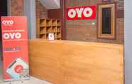 Lobi 6 OYO 952 Annisa Syariah Guest House