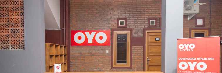 Lobi OYO 952 Annisa Syariah Guest House