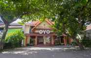 ภายนอกอาคาร 5 Super OYO 759 Hotel Dewi Sri