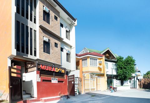Exterior Antoine's Despacito