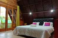 Kamar Tidur OYO 3025 Villa Alam Flores Labuan Bajo