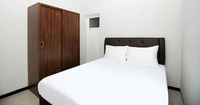 Bedroom Cah Ayu Guest House Syariah