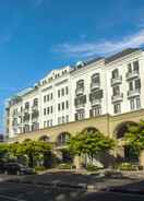 EXTERIOR_BUILDING Hotel Des Indes Menteng