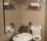In-room Bathroom 3 Hotel Guntur