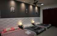 Kamar Tidur 3 Vince's Homestay I-City