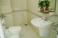 Toilet Kamar Sunny 2 Hotel Vung Tau