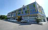 Exterior 2 MYE Hotel Muar