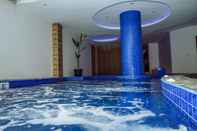 Swimming Pool Octo Hotel Cirebon