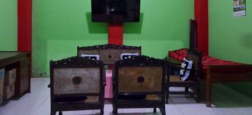 침실 3 Wisma Karina Temanggung