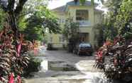 Bangunan 7 Golden Guest Inn 