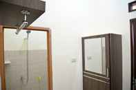 In-room Bathroom Haura Syariah Homestay