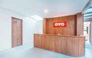 Lobby 5 OYO Life 1849 Ayama Syariah