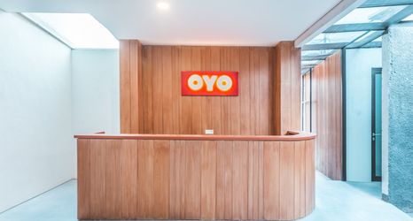 大堂 2 OYO Life 1849 Ayama Syariah
