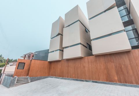 外部的 OYO Life 1849 Ayama Syariah