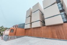 外部的 OYO Life 1849 Ayama Syariah