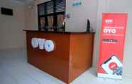 Lobby 5 OYO 950 Steze Kost Syariah