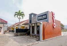 外観 3 OYO 1028 Garuda Residence