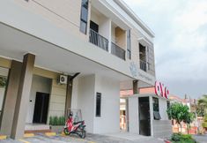 ภายนอกอาคาร 2 OYO 1038 Embun Pagi Syariah Residence