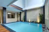 Swimming Pool OYO Flagship 90966 Moreno Homestay