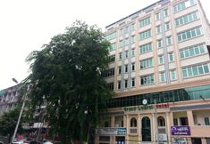 外観 7 Grand Laurel Hotel