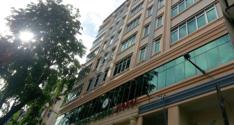 外観 2 Grand Laurel Hotel