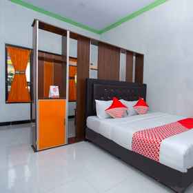 Bedroom 1 Hotel O Griya Annisa, Hotel Tegal