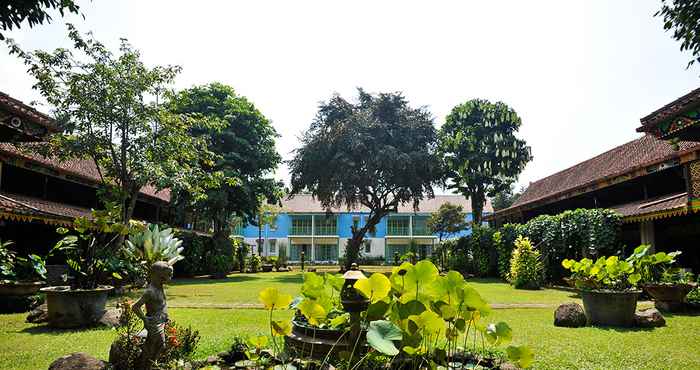 Luar Bangunan Pondok Tingal Borobudur