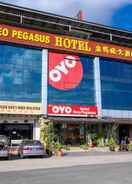 EXTERIOR_BUILDING Super OYO 1114 Neo Pegasus Hotel