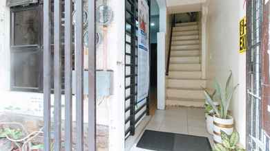 Sảnh chờ 4 RedDoorz @ DBuilders Rooms Ph2 Taguig