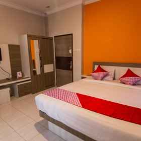 Bedroom 1 OYO 889 Edotel Amanah Hotel Syariah By Smk Muhammadiyah 1, Pekanbaru Hotels