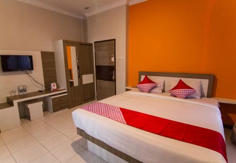 Bedroom OYO 889 Edotel Amanah Hotel Syariah By Smk Muhammadiyah 1