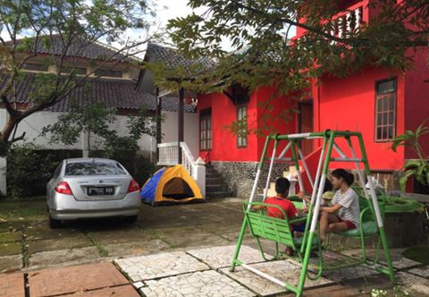 로비 Villa Alvina Cirebon