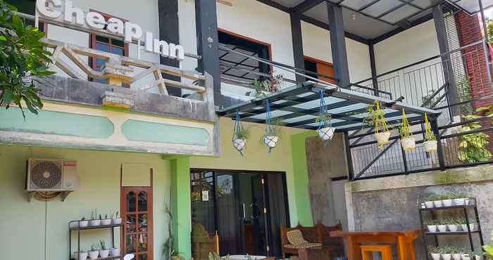 Luar Bangunan Cheap Inn Banyuwangi