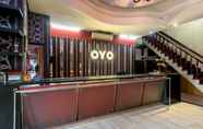 Lobby 7 OYO 711 Salam Residence Syariah