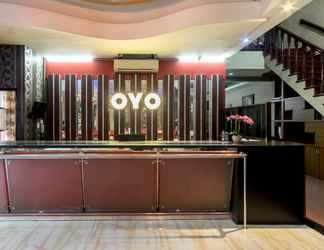 Lobby 2 OYO 711 Salam Residence Syariah