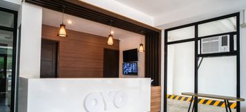 Lobby 4 OYO 641 Traveller's Inn Matina Pangi
