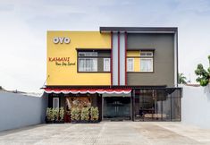Exterior 2 Capital O Kamani Homestay Syariah Medan