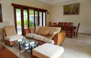 Entertainment Facility 6 Lian Homestay