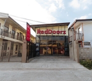 Exterior 2 RedDoorz Plus @ Casa Lucia Sindalan San Fernando City Pampanga