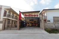 Bên ngoài RedDoorz Plus @ Casa Lucia Sindalan San Fernando City Pampanga