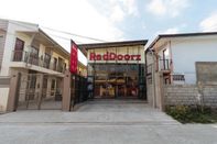 Luar Bangunan RedDoorz Plus @ Casa Lucia Sindalan San Fernando City Pampanga