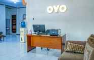 Lobby 7 OYO Collection O 1032 Rahayu Residence Syariah