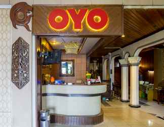 Lobby 2 OYO 891 Hotel Gading Kencana