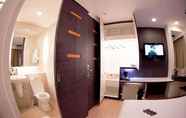 In-room Bathroom 7  Studio Sukhumvit 11