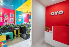 Lobby 5 OYO 1042 Jarrdin By Olive